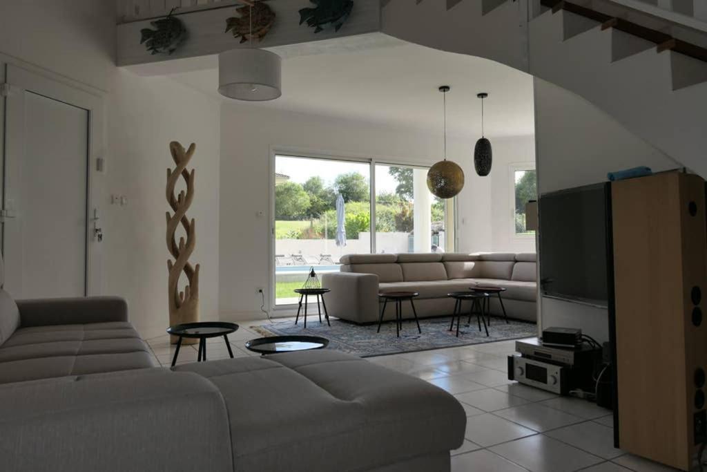 Carignan-de-Bordeaux Villa Alba. Piscine Grand Jardin Hauts De Bordeaux מראה חיצוני תמונה
